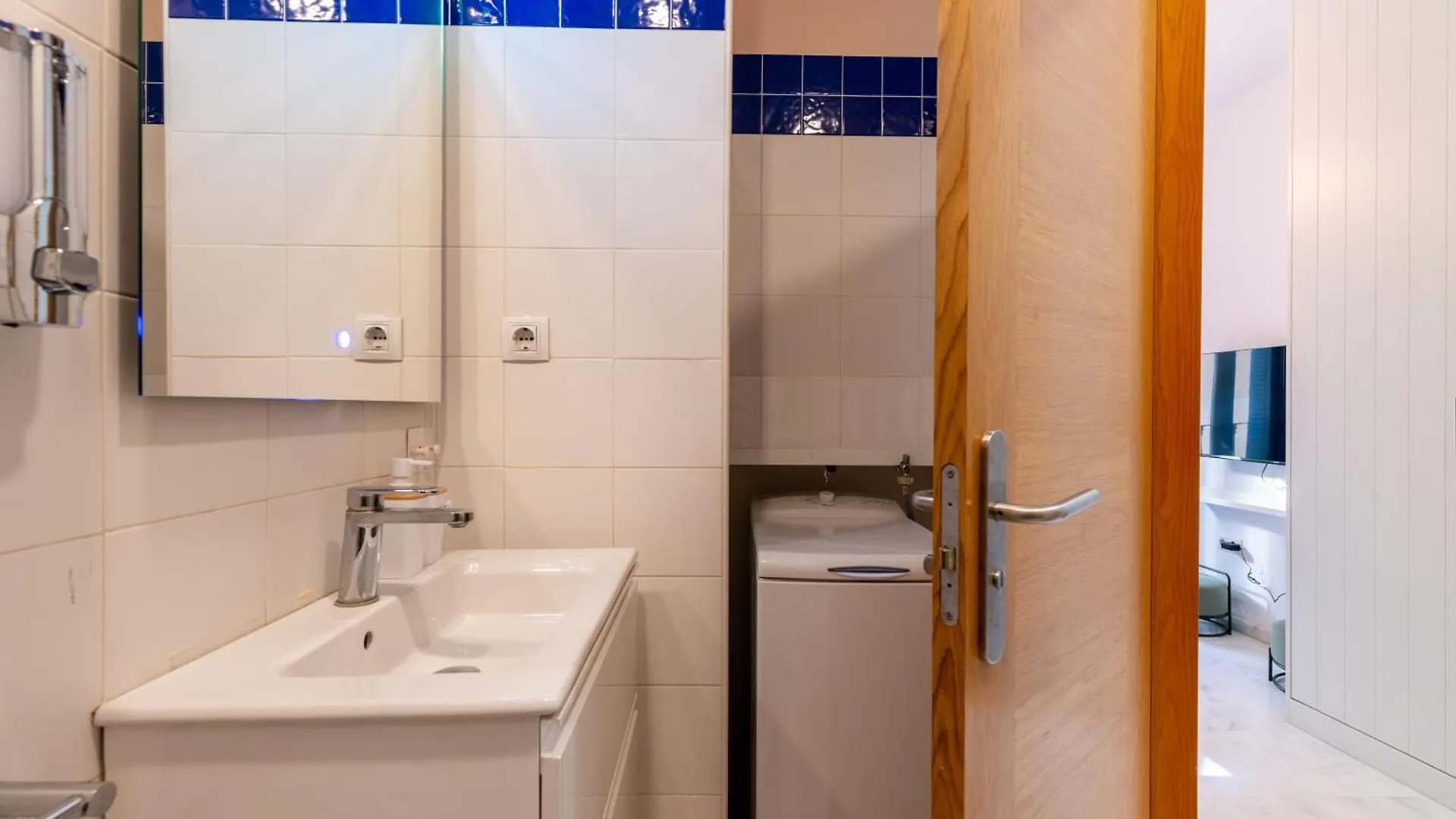 Duplex Con Terraza Junto A La Catedral Apartment Seville 0*,